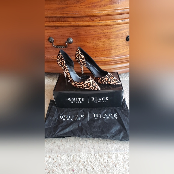 White House Black Market Leopard Pumps/Heels Size 7 - Picture 2 of 6